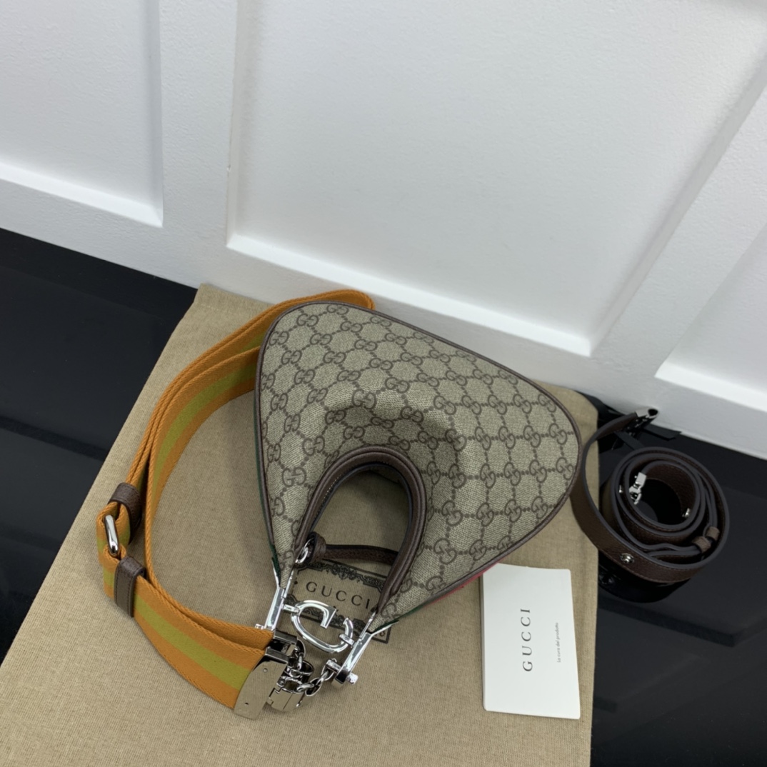 Gucci Hobo Bags